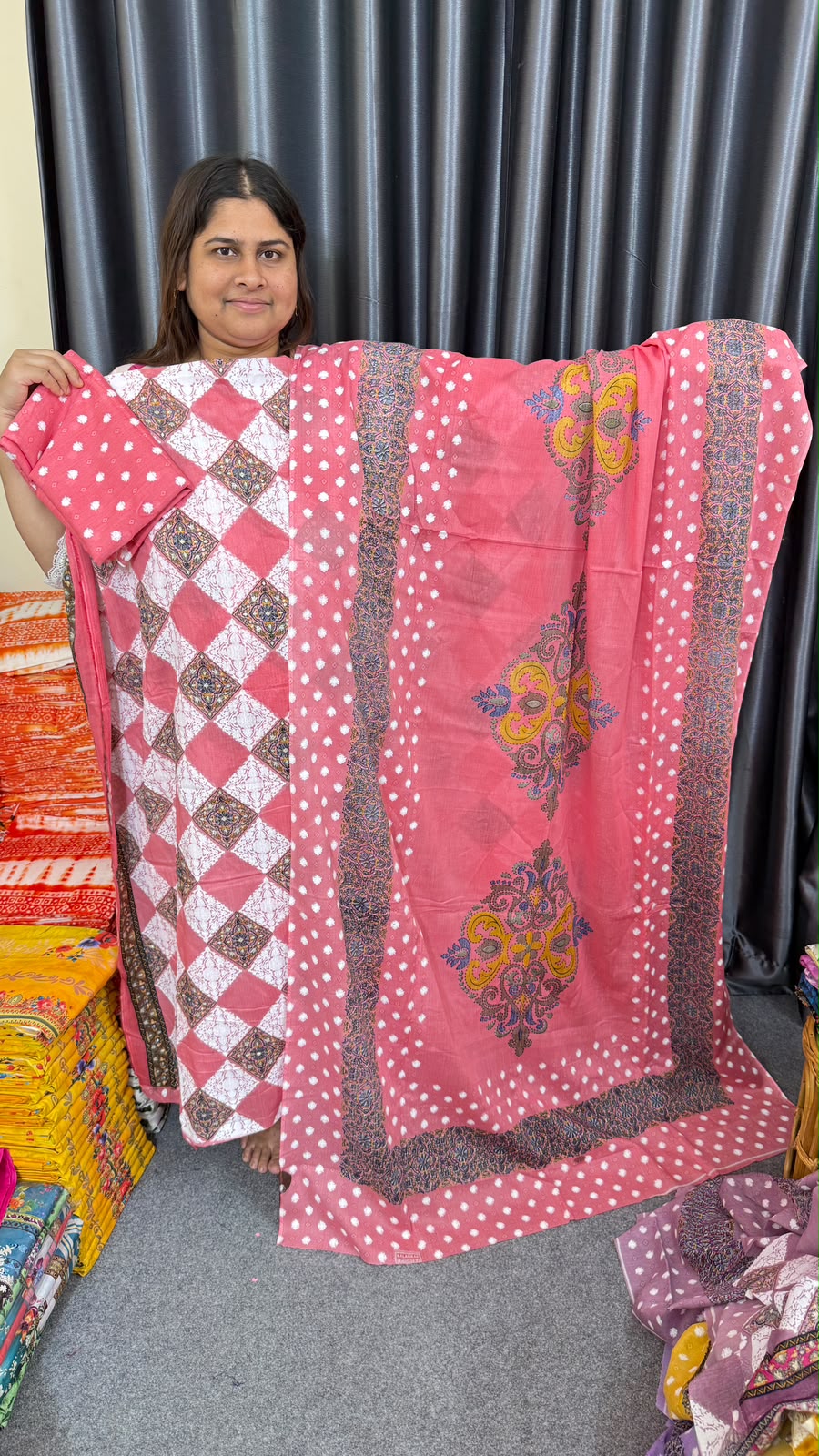 প্যাটেল — ডায়মন্ড গোলাপি