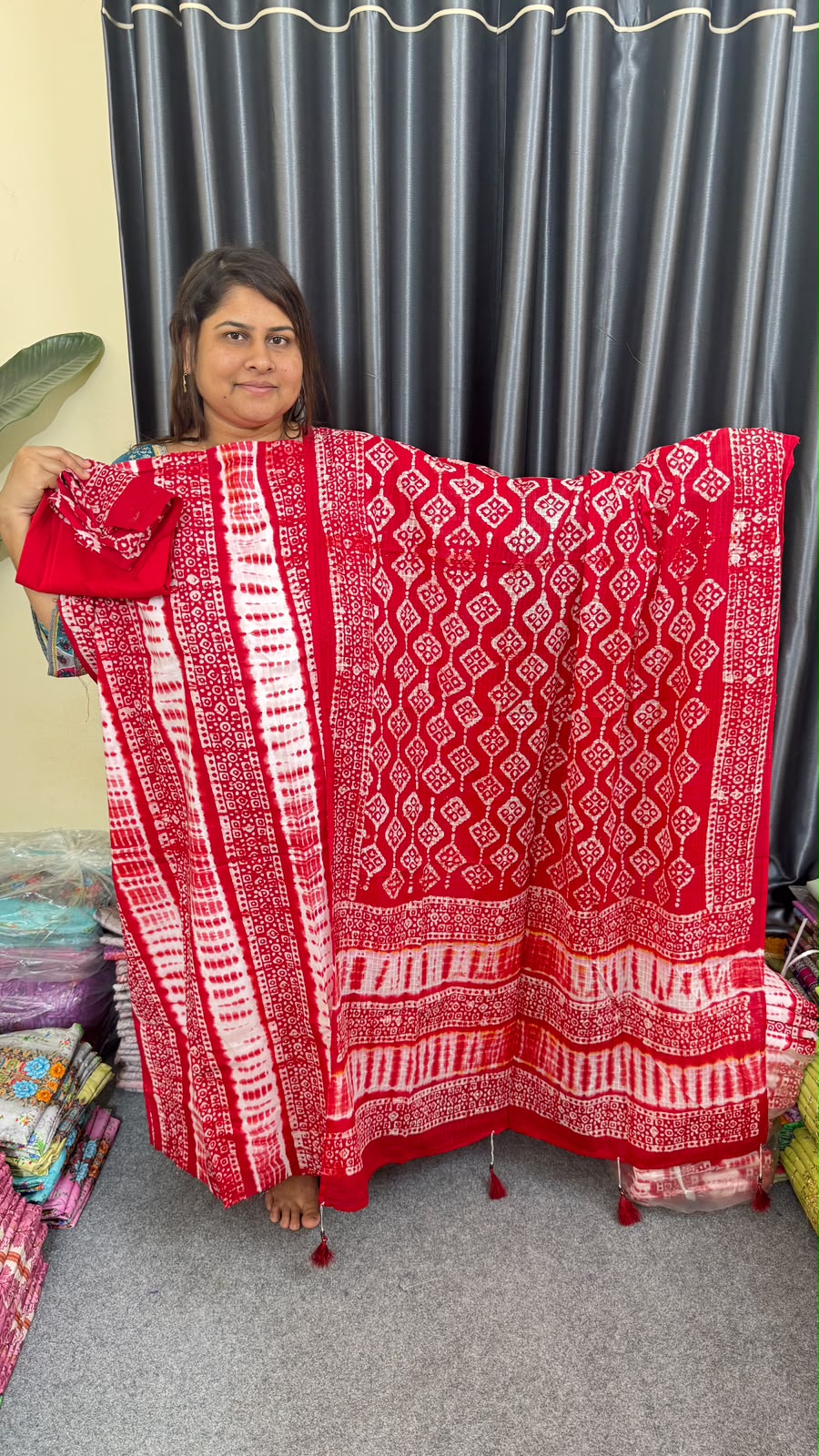 প্রিমিয়াম বাটিক — লাল